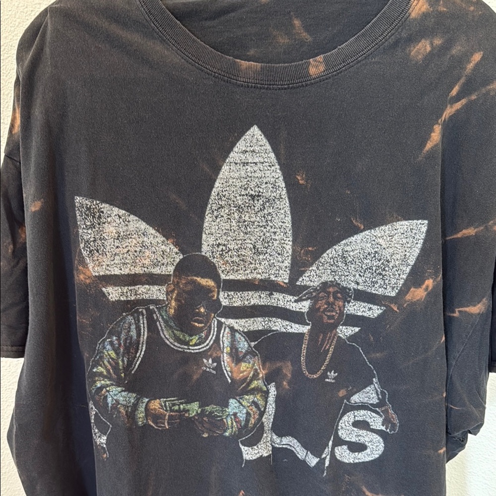 Vintage Adidas Black Tee with Iconic Graphic